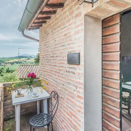 Stunning In Castiglione D,lago Pg